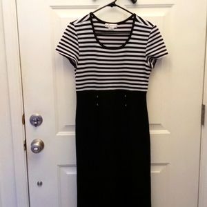 DressBarn Black/White Size 8 Short Sleeve Dress